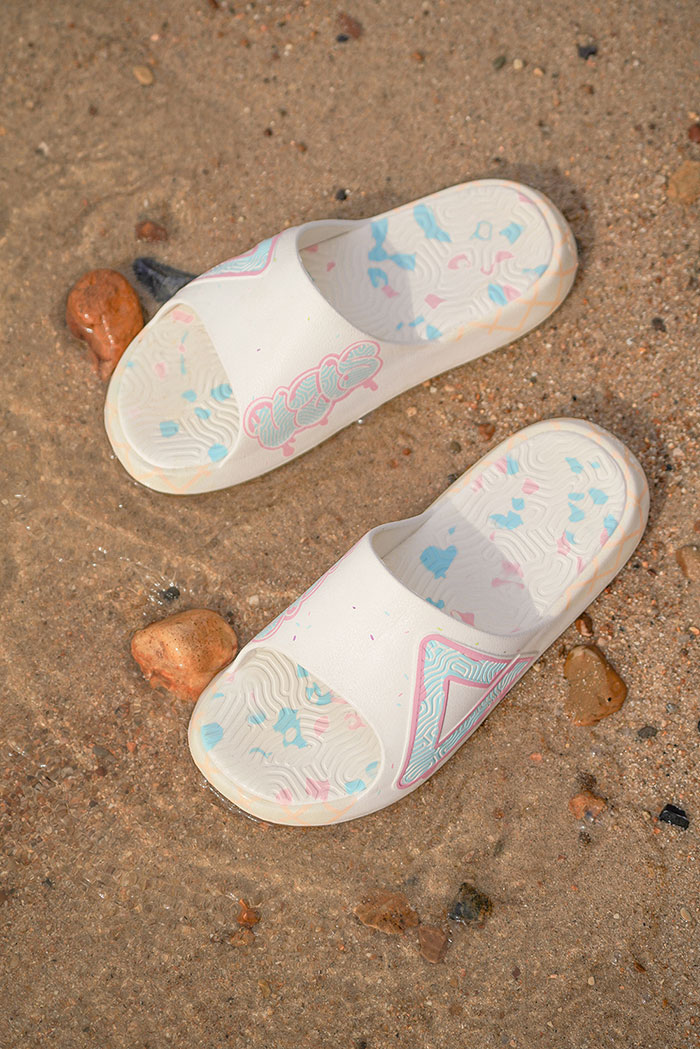 UZIS和匹克「冰激凌」联名系列拖鞋及球袜即将迎来发售图片6