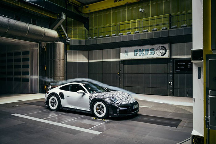 泰卡特TECHART 推出限量Porsche 911 Turbo终极改装版跑车图片8