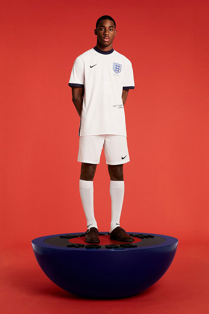 Martine Rose和Nike「Lost Lionesses」合作打造的英格兰球衣系列曝光图片