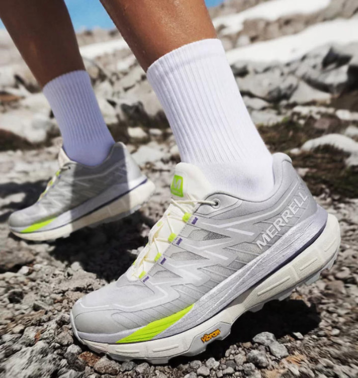 湿地不打滑!迈乐2026长空PRO碳板越野跑鞋深度评测图片4 湿地不打滑!迈乐2026长空PRO碳板越野跑鞋深度评测图片4