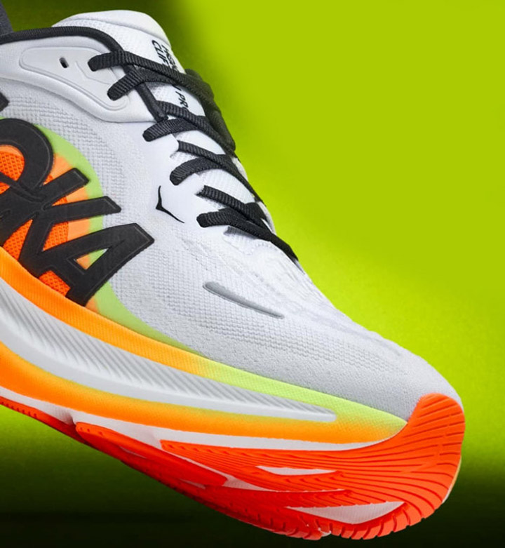 专为10K训练而生！HOKA 2026新款CLIFTON PRO跑鞋评测图片1