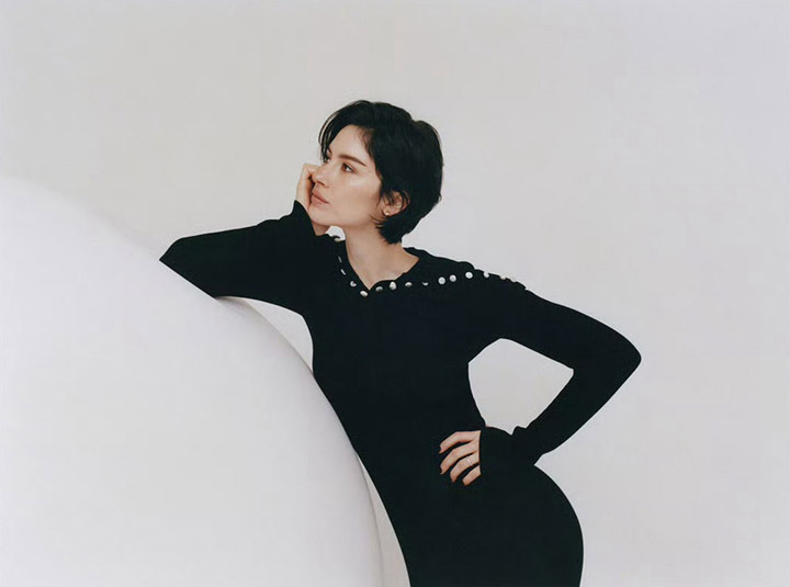 香奈儿官宣新生代创作音乐人Gracie Abrams出任可可小姐香水系列全新代言人图片