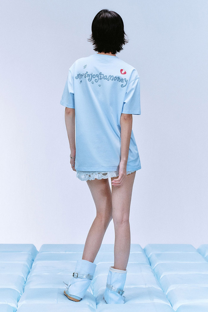 2026国潮MEDM × 鸟鸟联名系列女士T恤图赏图片7 2026国潮MEDM × 鸟鸟联名系列女士T恤图赏图片7