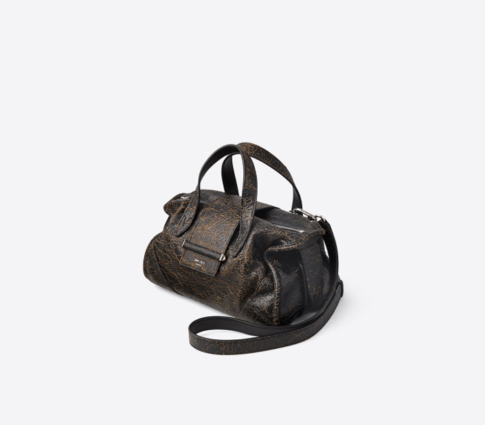 JIMMY CHOO 2026秋季全新BAR HOLDALL与CALLIE系列女包上市图片1