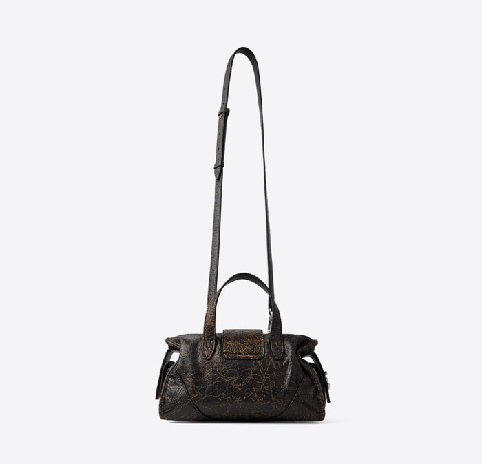 JIMMY CHOO 2026秋季全新BAR HOLDALL与CALLIE系列女包上市图片2