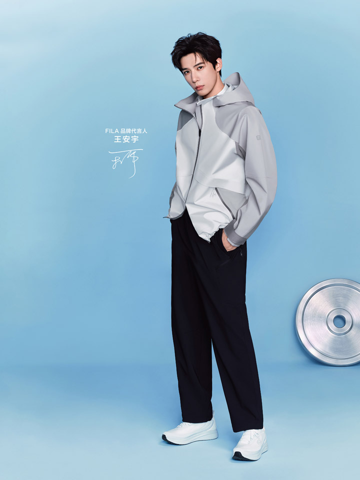 王安宇成为FILA「斐乐」品牌代言人 解锁都市山野双重穿搭图片12