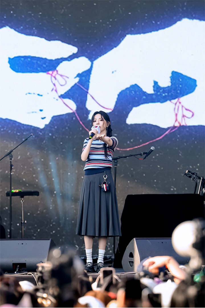 TOMMY HILFIGER品牌全球代言人于适在浪潮音乐大赏荣誉典礼前夕 呈现特别舞台图片4