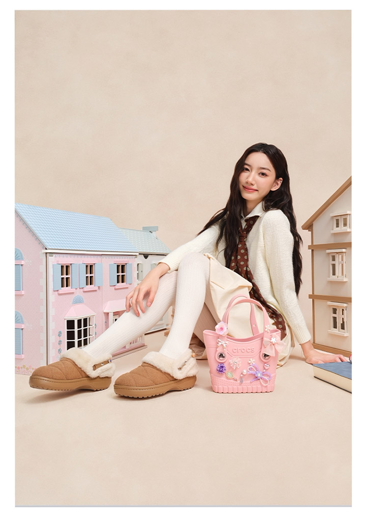 入秋脚感天花板！Crocs 2026冬季新款雪绒棉鞋解锁女生松弛穿搭图片3