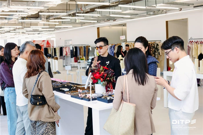 DITP携泰国设计师品牌亮相上海时装周双Showroom图片14
