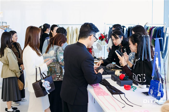 DITP携泰国设计师品牌亮相上海时装周双Showroom图片15