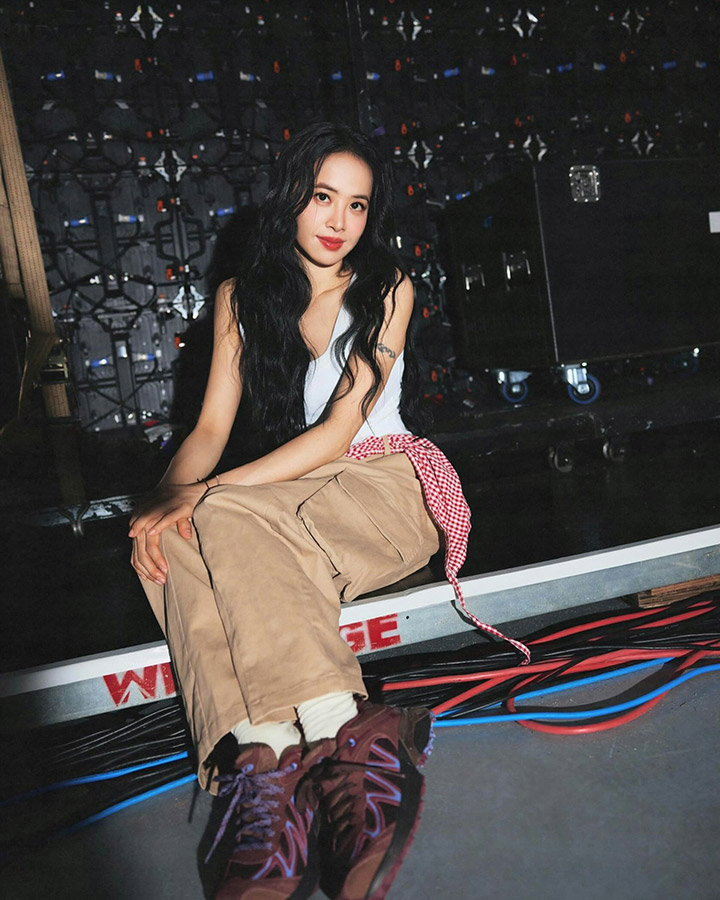 Salomon × JOLIN蔡依林 XT‑WHISPER联名鞋上市图片1